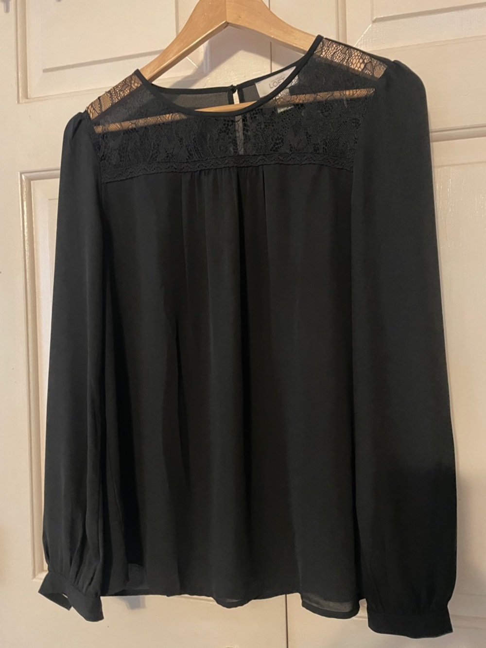 Ann Taylor Loft Black Flowy Lace Yolk Blouse Long Sleeve. Size small
